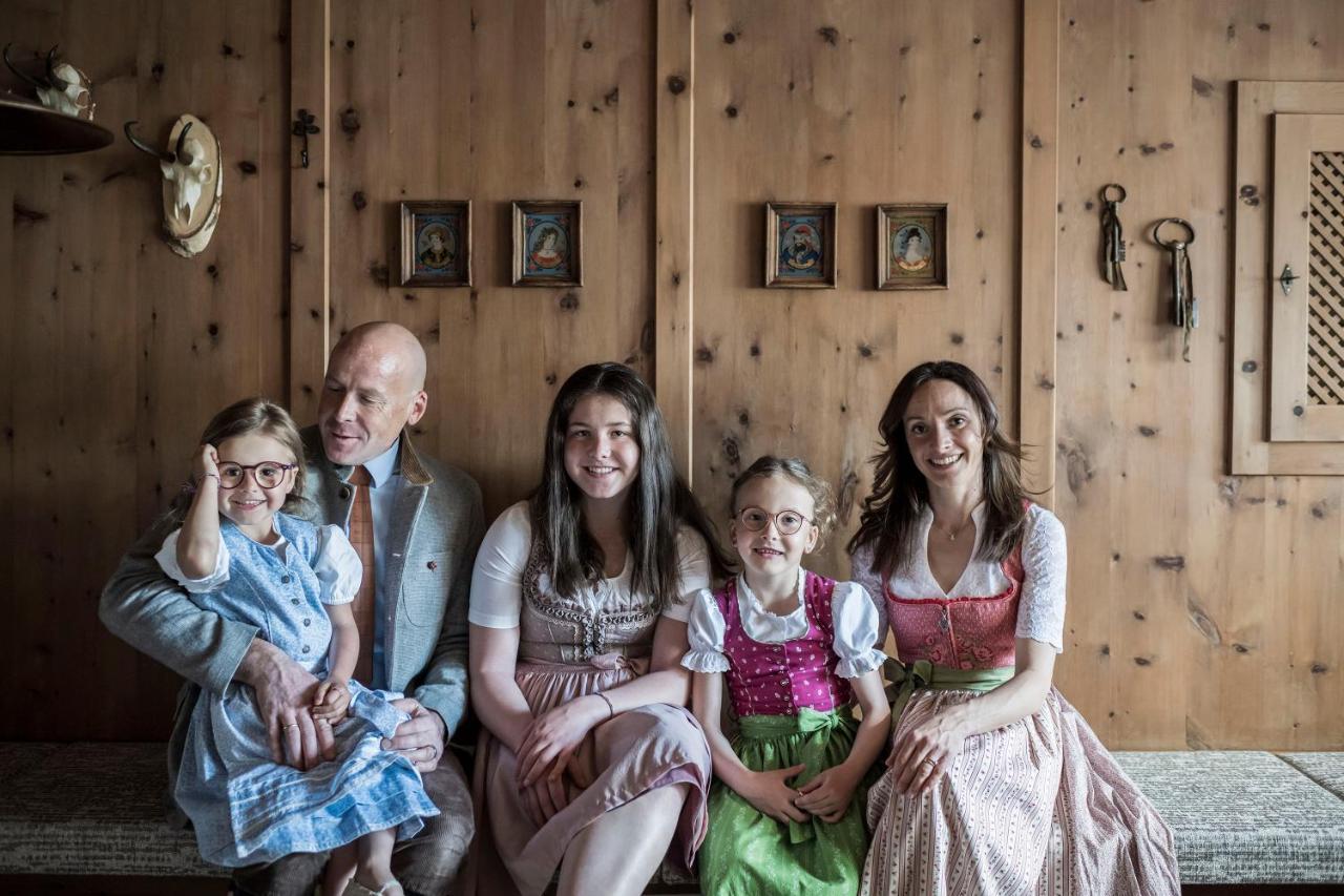 Post Alpina - Family Mountain Chalets San Candido Eksteriør billede