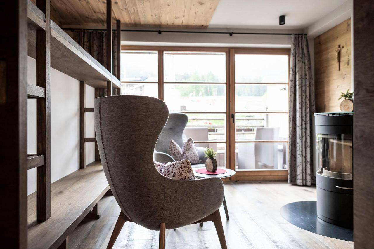 Post Alpina - Family Mountain Chalets San Candido Eksteriør billede
