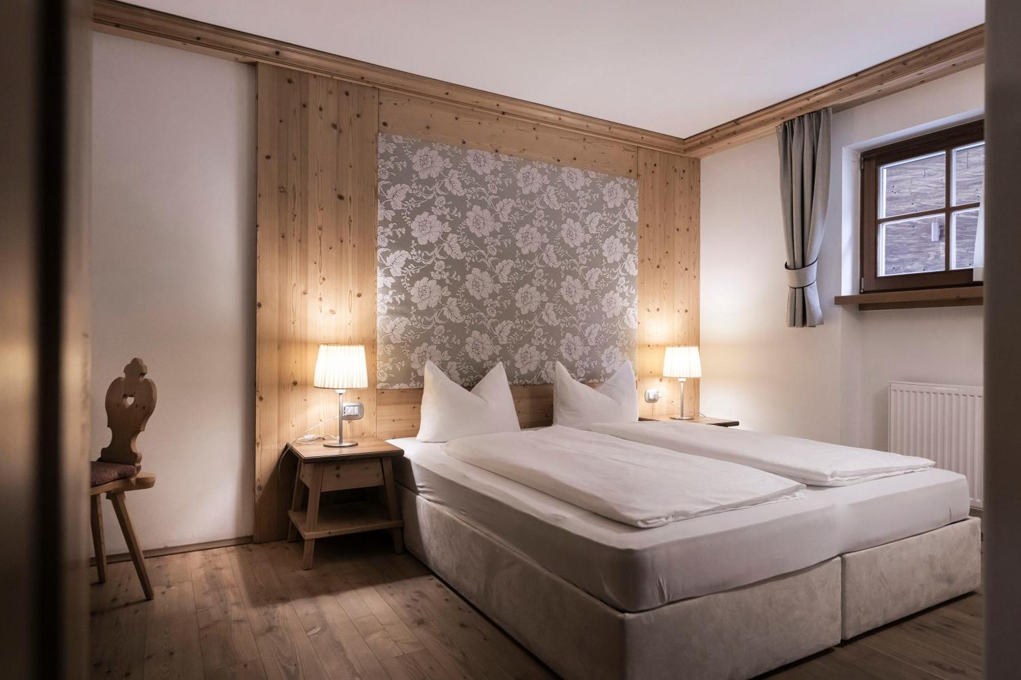 Post Alpina - Family Mountain Chalets San Candido Eksteriør billede