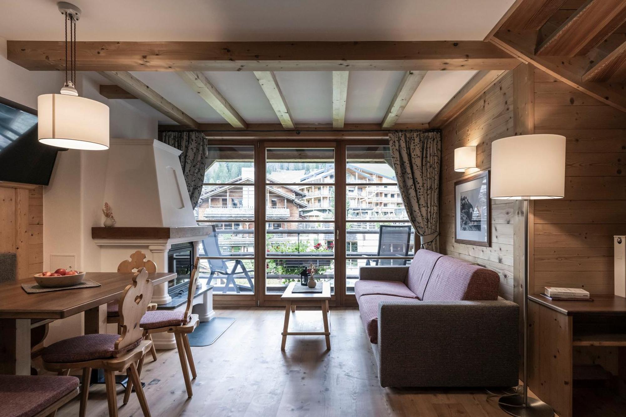Post Alpina - Family Mountain Chalets San Candido Eksteriør billede