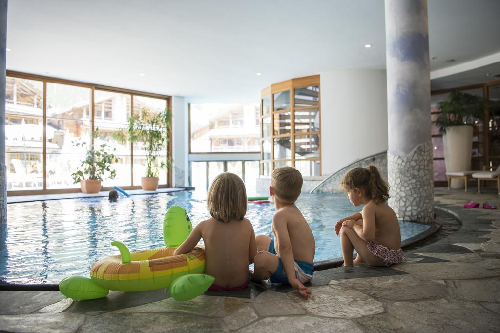 Post Alpina - Family Mountain Chalets San Candido Eksteriør billede