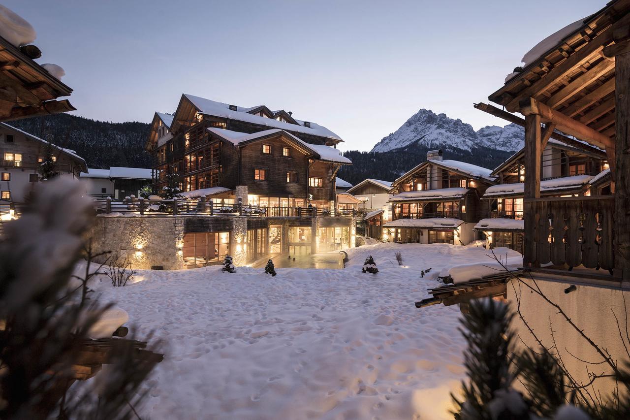 Post Alpina - Family Mountain Chalets San Candido Eksteriør billede